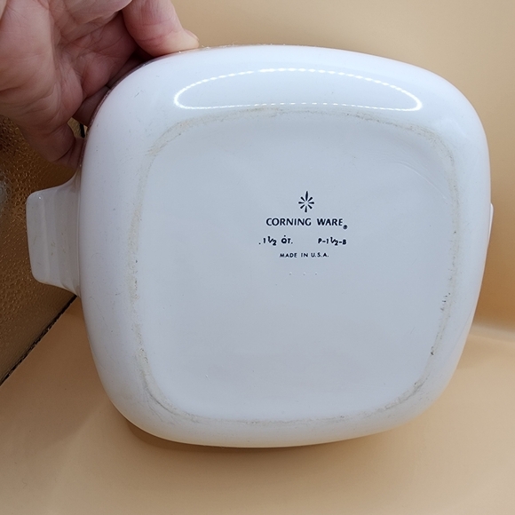Corning Ware Blue Cornflower 1 Quart (P-1-B) Dish with Lid - Picture 5 of 5